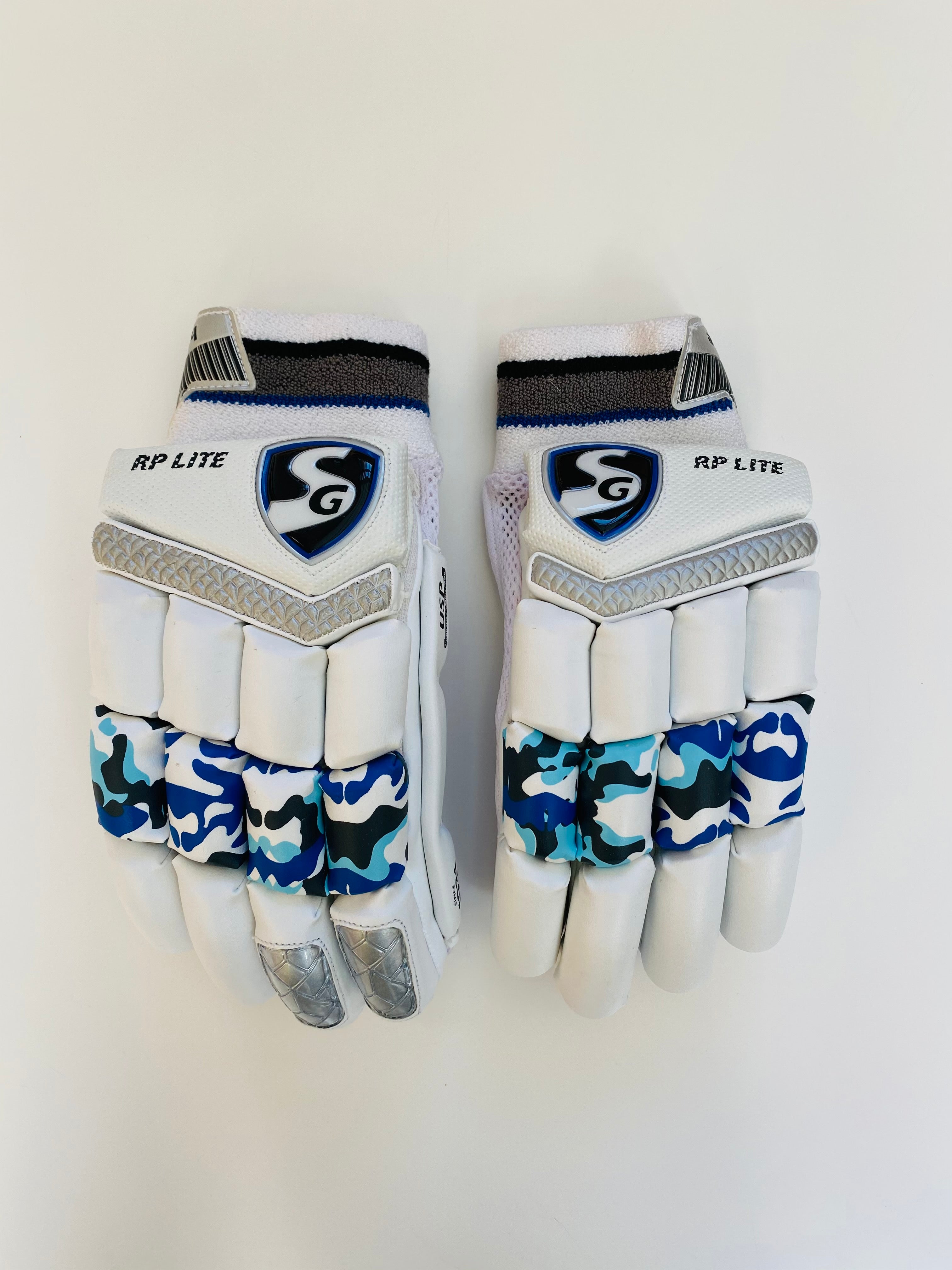 Sg batting gloves price online