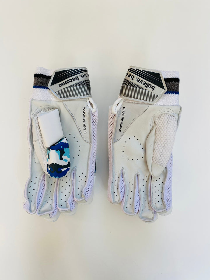 SG RP Lite Cricket Batting Gloves | As Endorsed by Rishabh Pant